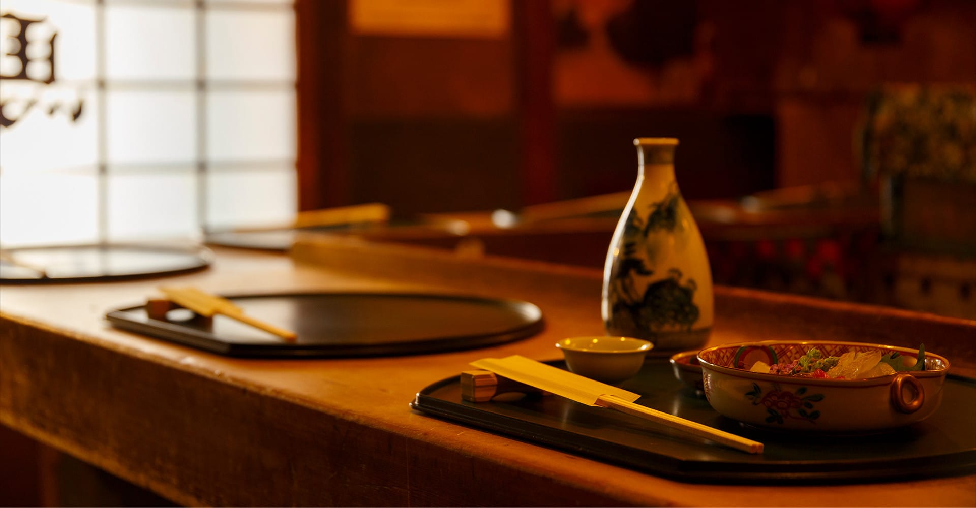 昭和九年（一九三四年）創業 酒蔵のような外観とレトロな雰囲気の内観で旬の美味しい新鮮な食材を味わえる老舗居酒屋